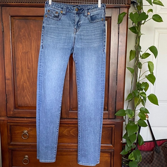 True Religion Billie Mid Rise Straight Saltwater Wash Size 31 - Picture 3 of 14